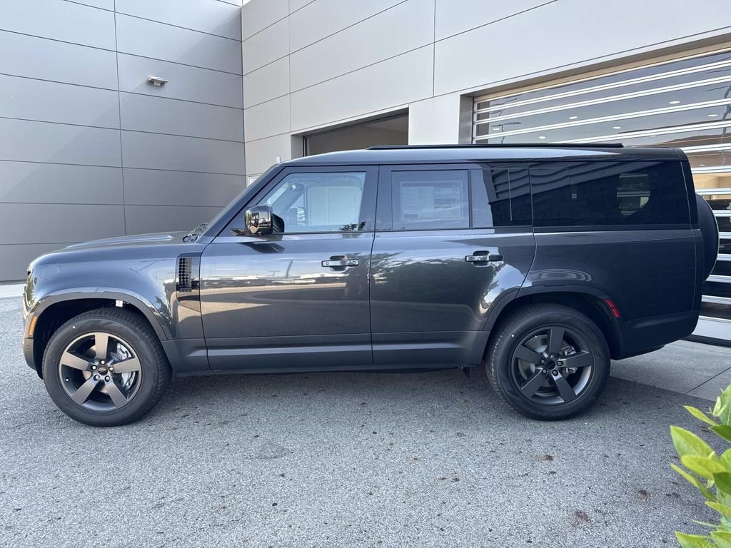 New 2026 Carpathian Grey Land Rover S image 4