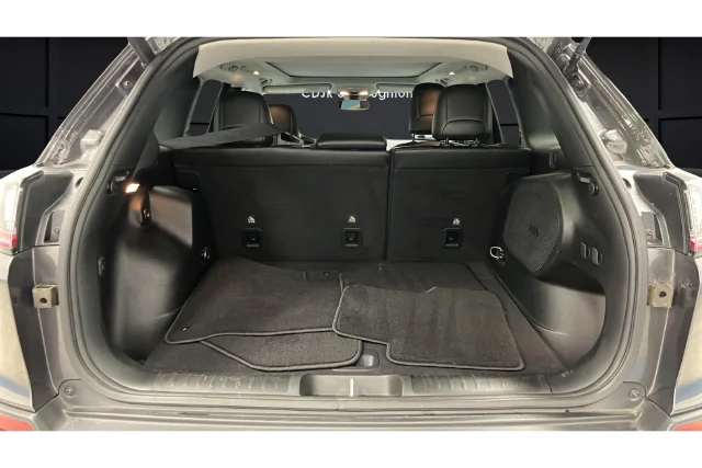 Used 2022 Crystal Metallic Jeep Limited image 26