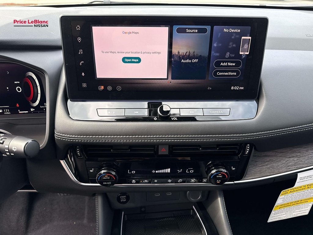 New 2026 Boulder Gray Pearl / Super Black Two-tone Nissan Platinum image 17