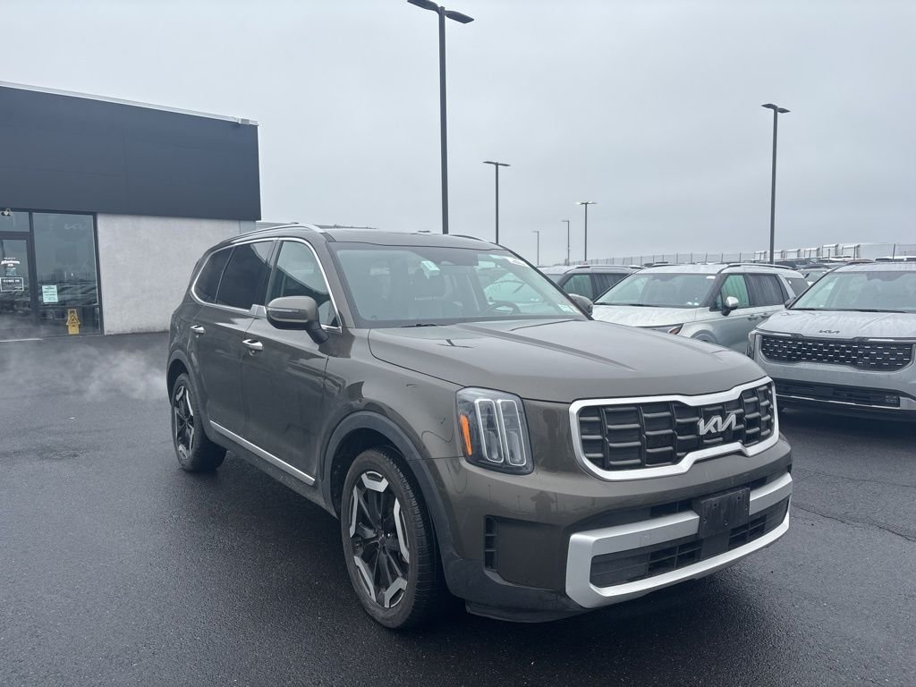 2025 Kia Telluride S AWD's photo