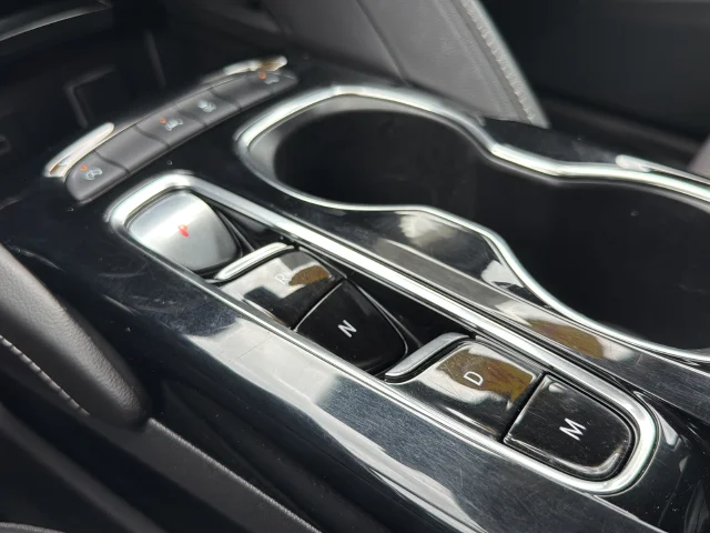 Used 2022 White Buick Preferred image 37
