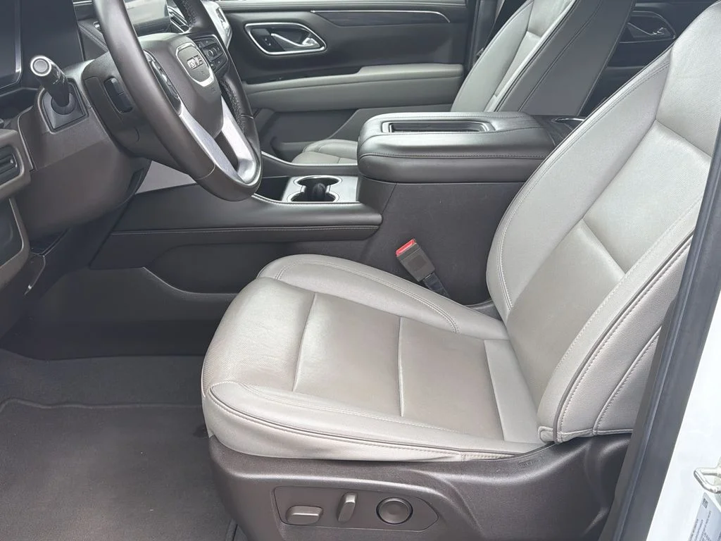 2023 GMC Yukon SLT - Photo 14