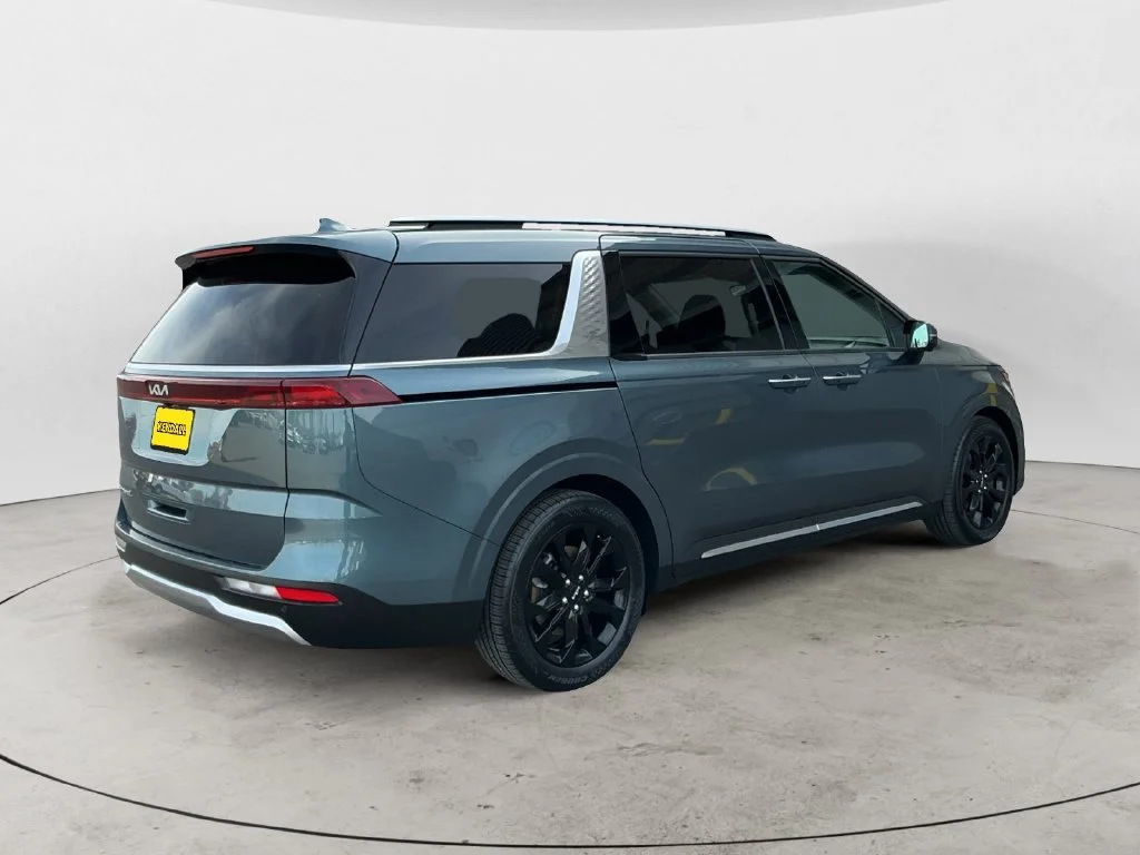 Used 2022 Blue Kia SX image 8