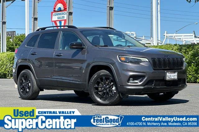 2023 Jeep Cherokee Altitude Lux