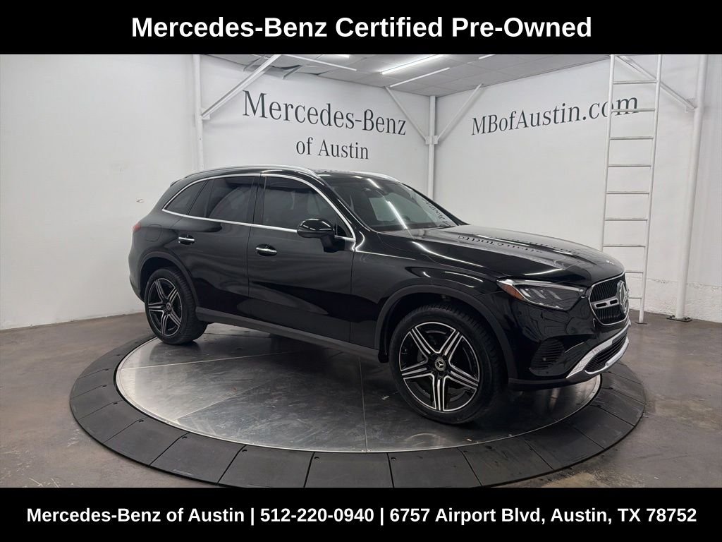2026 Mercedes-Benz GLC GLC 300's photo