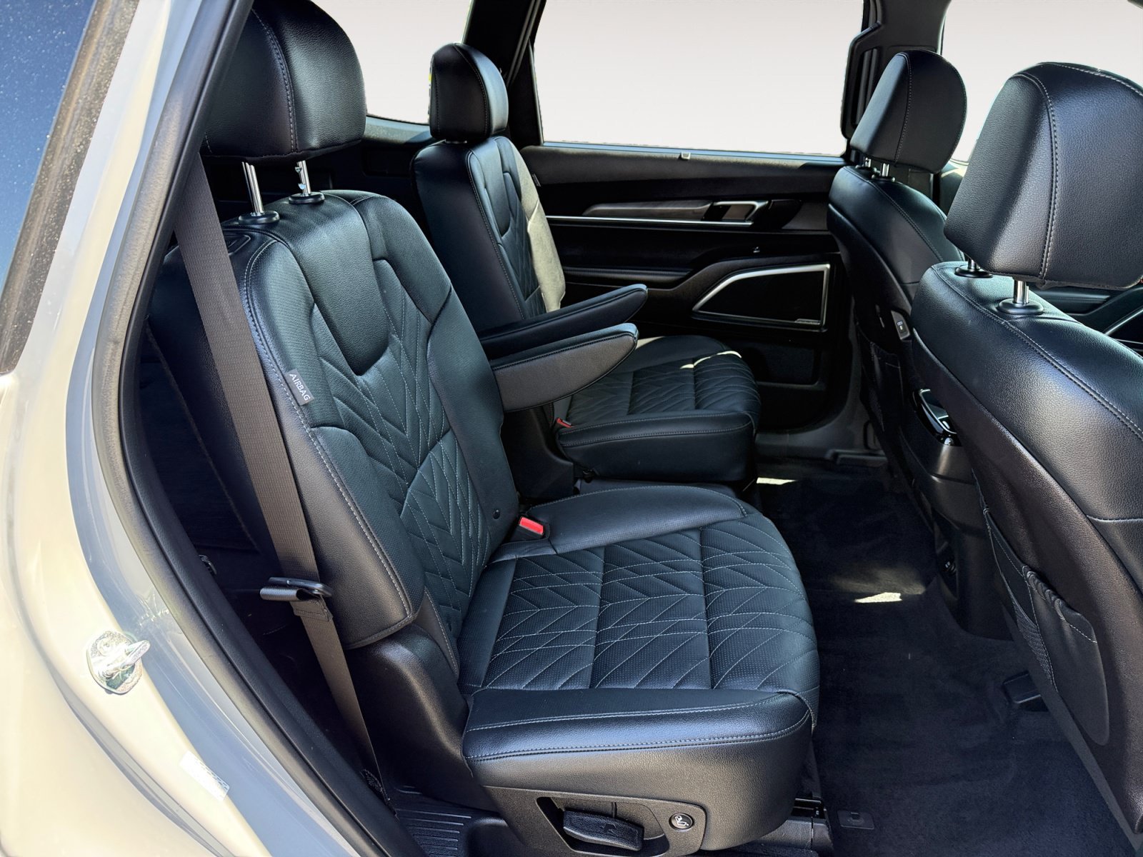 Used 2025 Gray Kia SX X-Line image 18