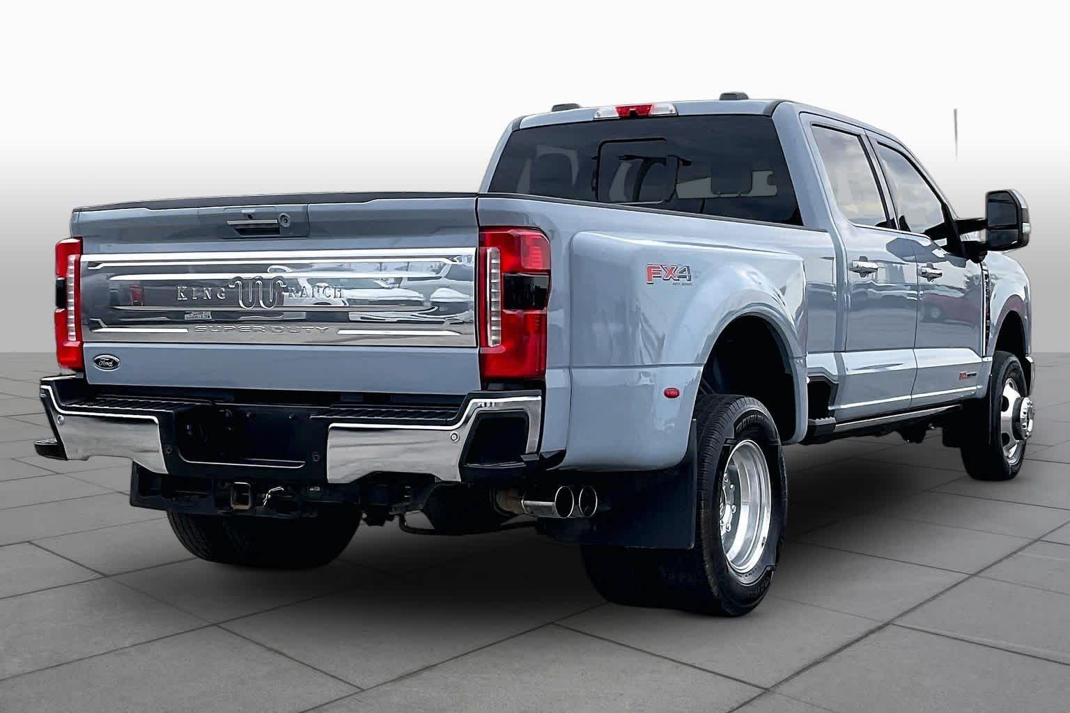 Used 2024 Glacier Gray Metallic TriCoat Ford King Ranch image 12