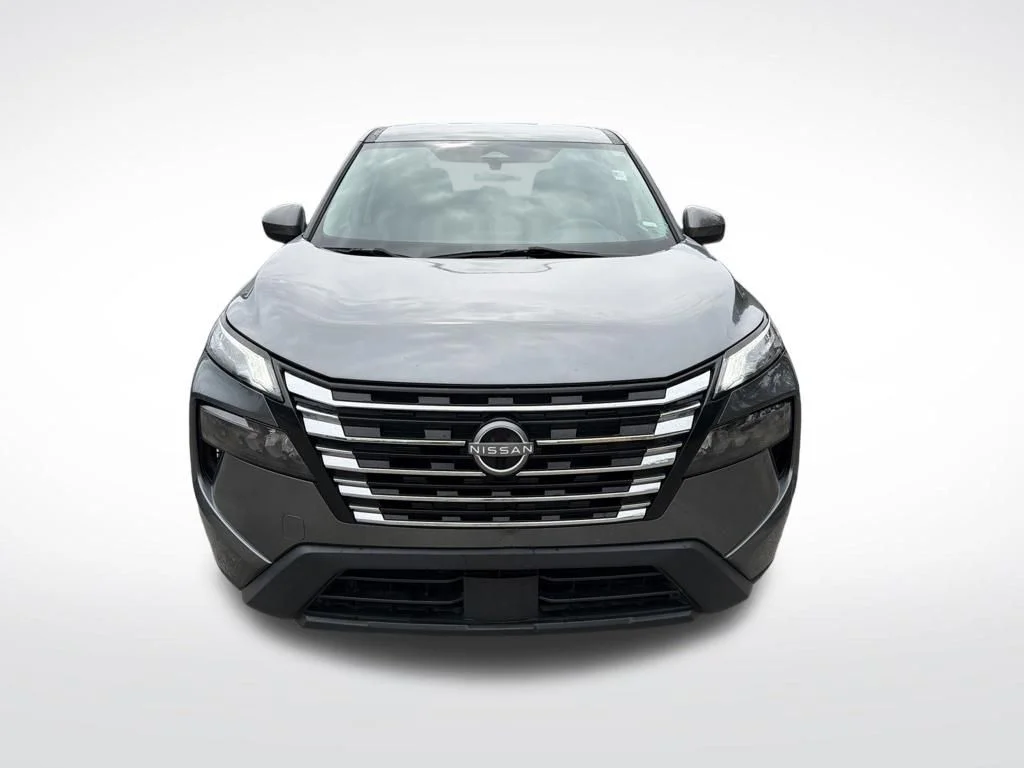 Used 2024 Gun Metallic Nissan SV image 3