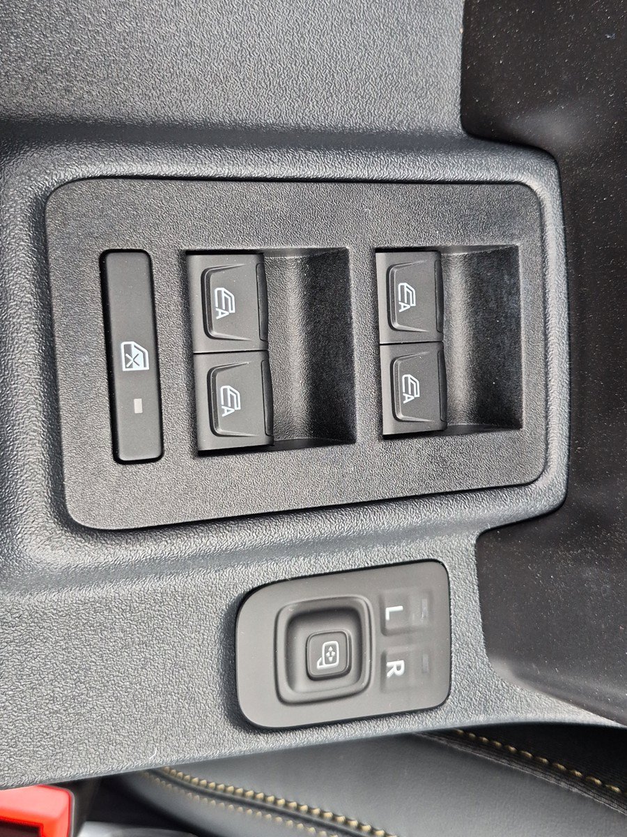 New 2026 Oxford White Ford Badlands® image 30