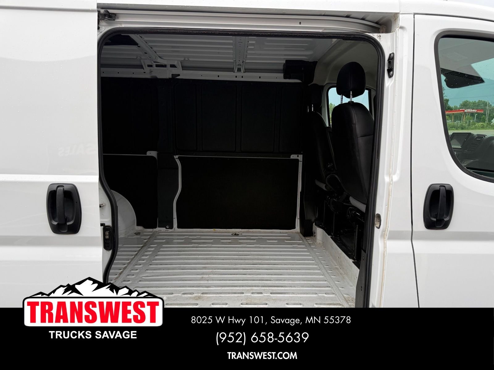 Used 2025 White Ram Base image 11