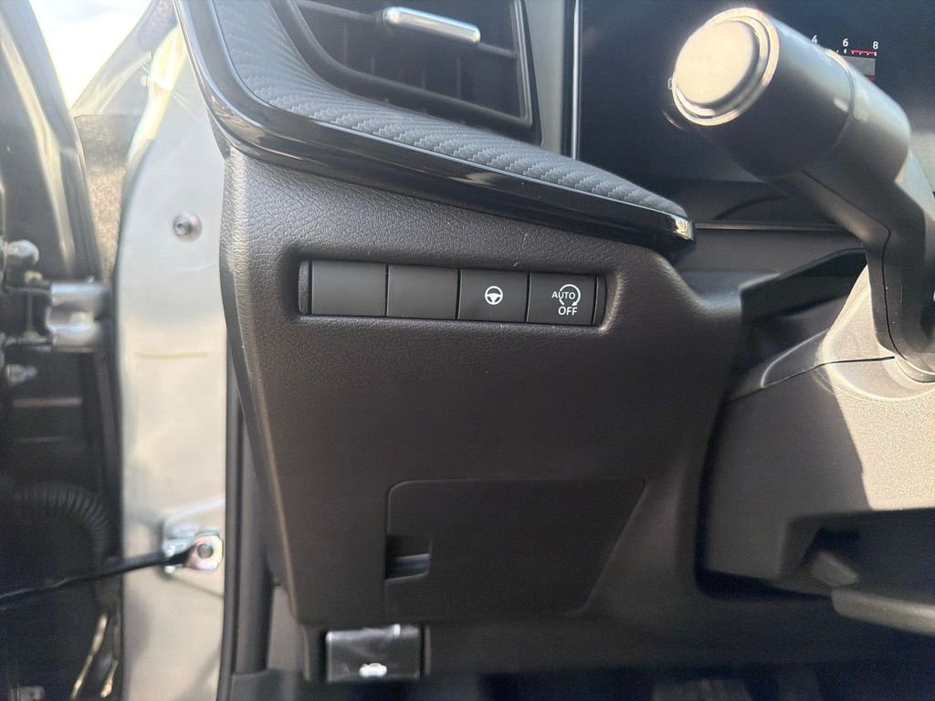 New 2026 Nissan Kicks SR 4D Sport Utility