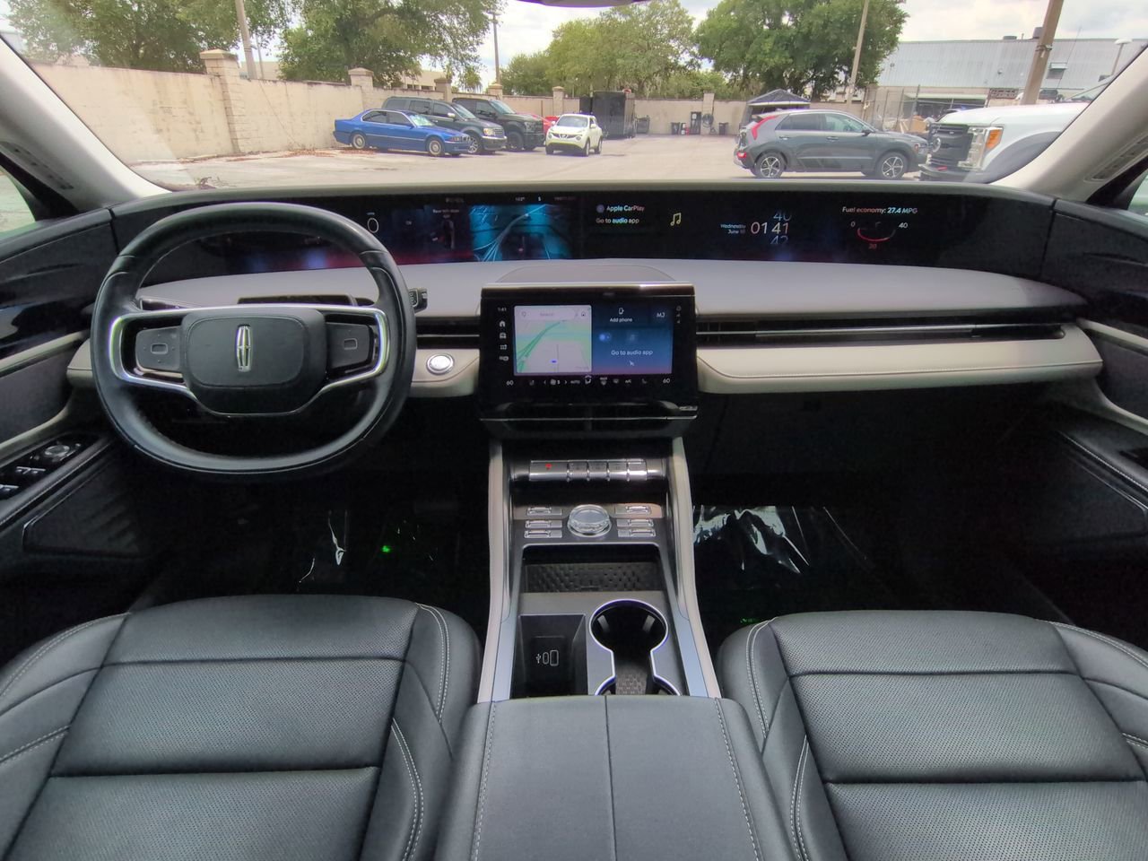 Used 2024 Blue Lincoln Premiere image 3