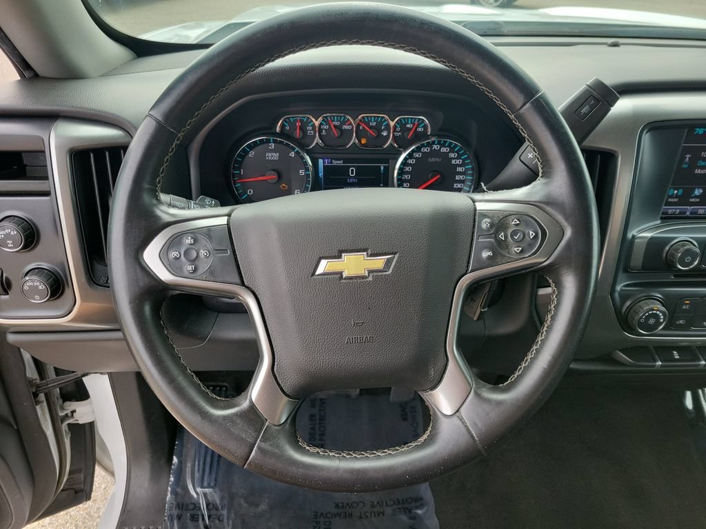 Used 2017 SUMMIT WHITE Chevrolet LT image 22