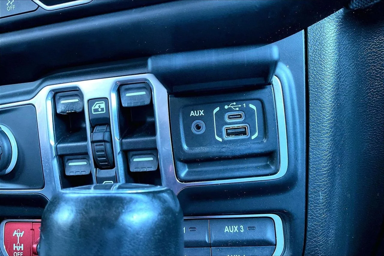 Used 2020 Red Jeep Rubicon image 18