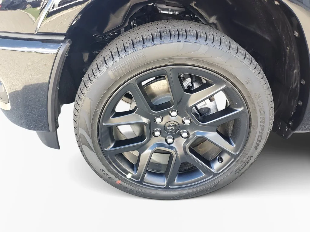 New 2026 Diamond Black Crystal Pearl-Coat Exterior Paint RAM Laramie image 11