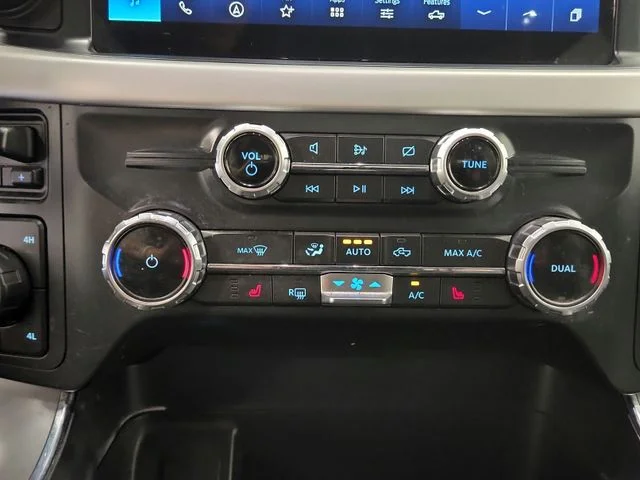 Used 2022 Silver Ford XLT image 25