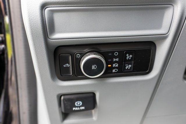 Used 2024 Agate Black Metallic Ford XLT image 19