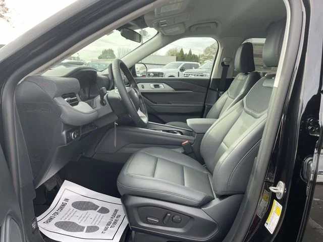 New 2026 Agate Black Metallic Ford Active image 18