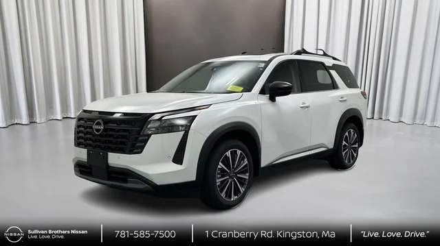 2026 Nissan Pathfinder Platinum 4WD's photo