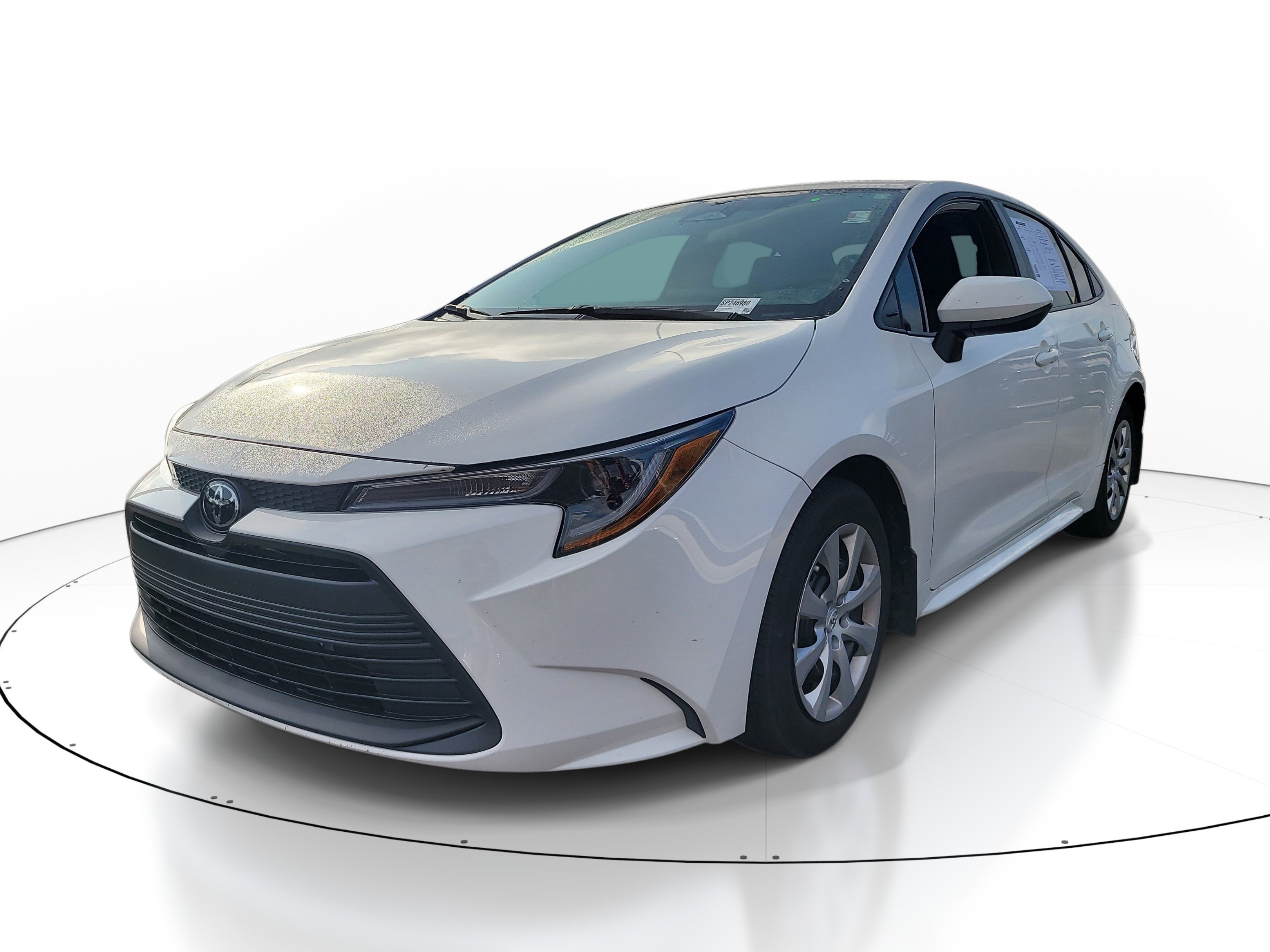 Used 2025 Ice Toyota LE image 3