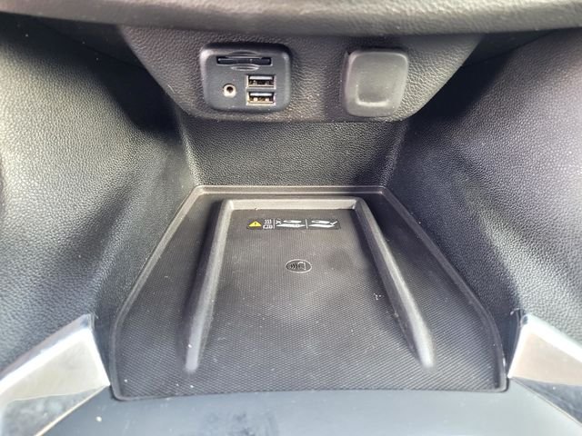 Used 2021 Beige Chevrolet Premier image 19