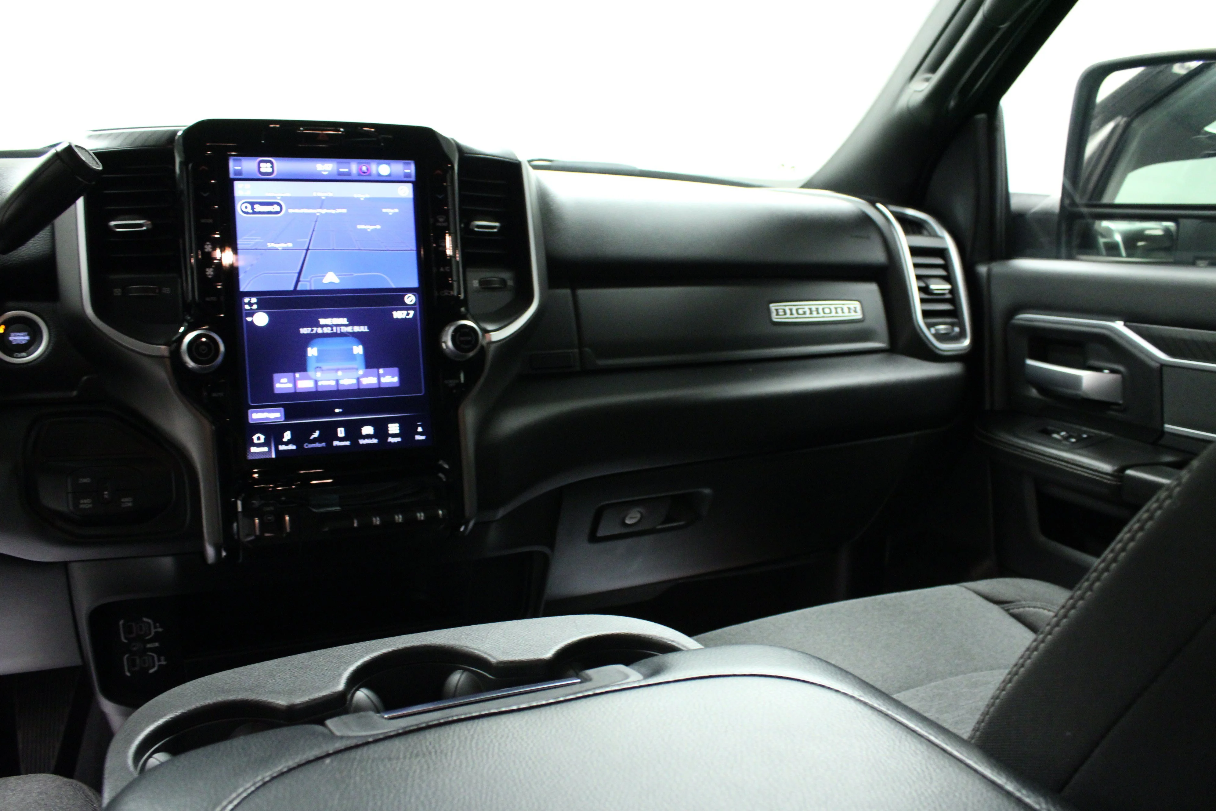 Used 2026 Diamond Black Crystal Pearlcoat Ram Big Horn image 19