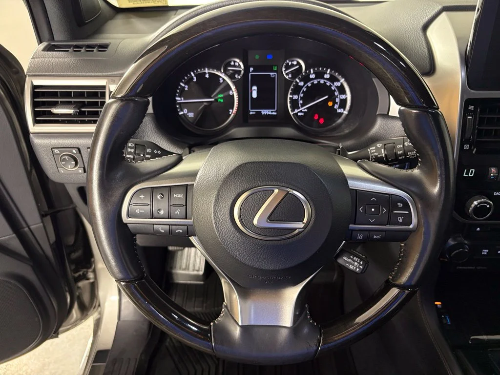 Used 2023 Silver Lexus 460 image 20