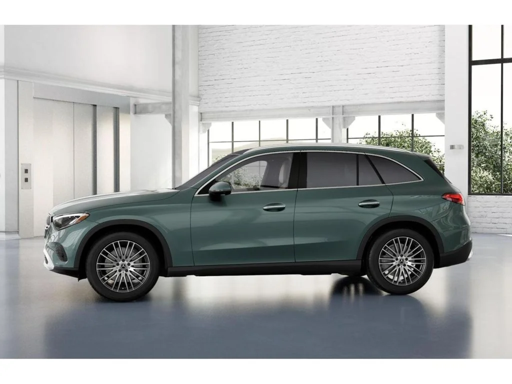 New 2026 Silver Mercedes-Benz GLC 300 image 35