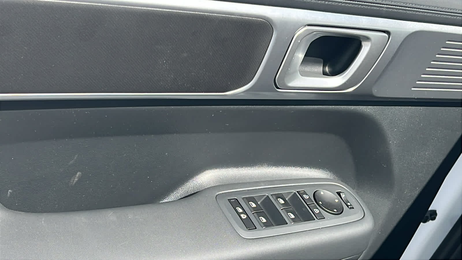 New 2026 Serenity White Hyundai SE AWD image 22