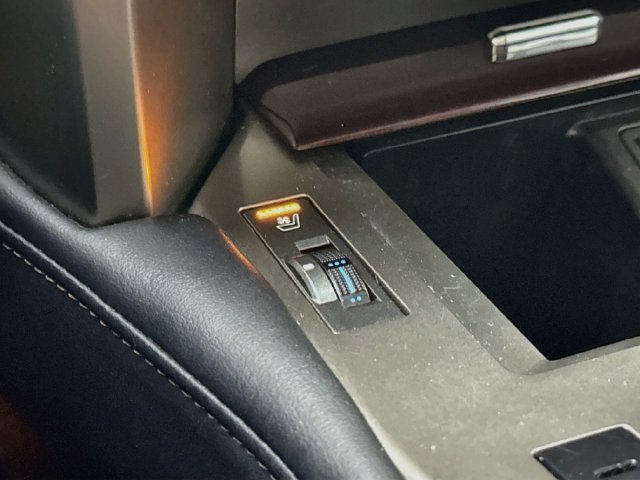 Used 2015 Silver Lexus 460 Luxury image 20