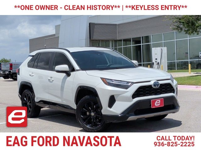 2022 Toyota RAV4 Hybrid SE