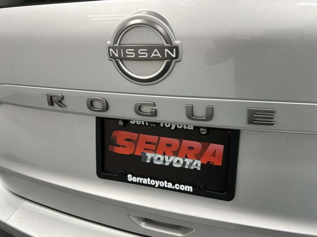 Used 2024 Silver Nissan S image 10