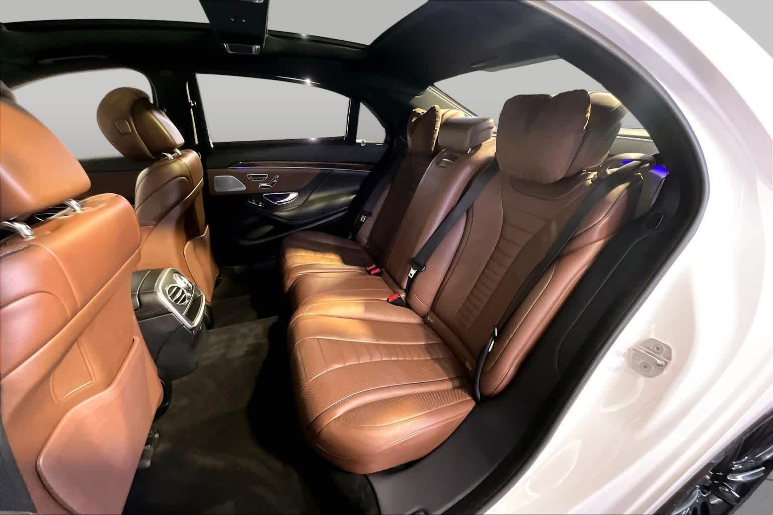 Used 2017 designo Diamond White Metallic Mercedes-Benz S 550 image 21