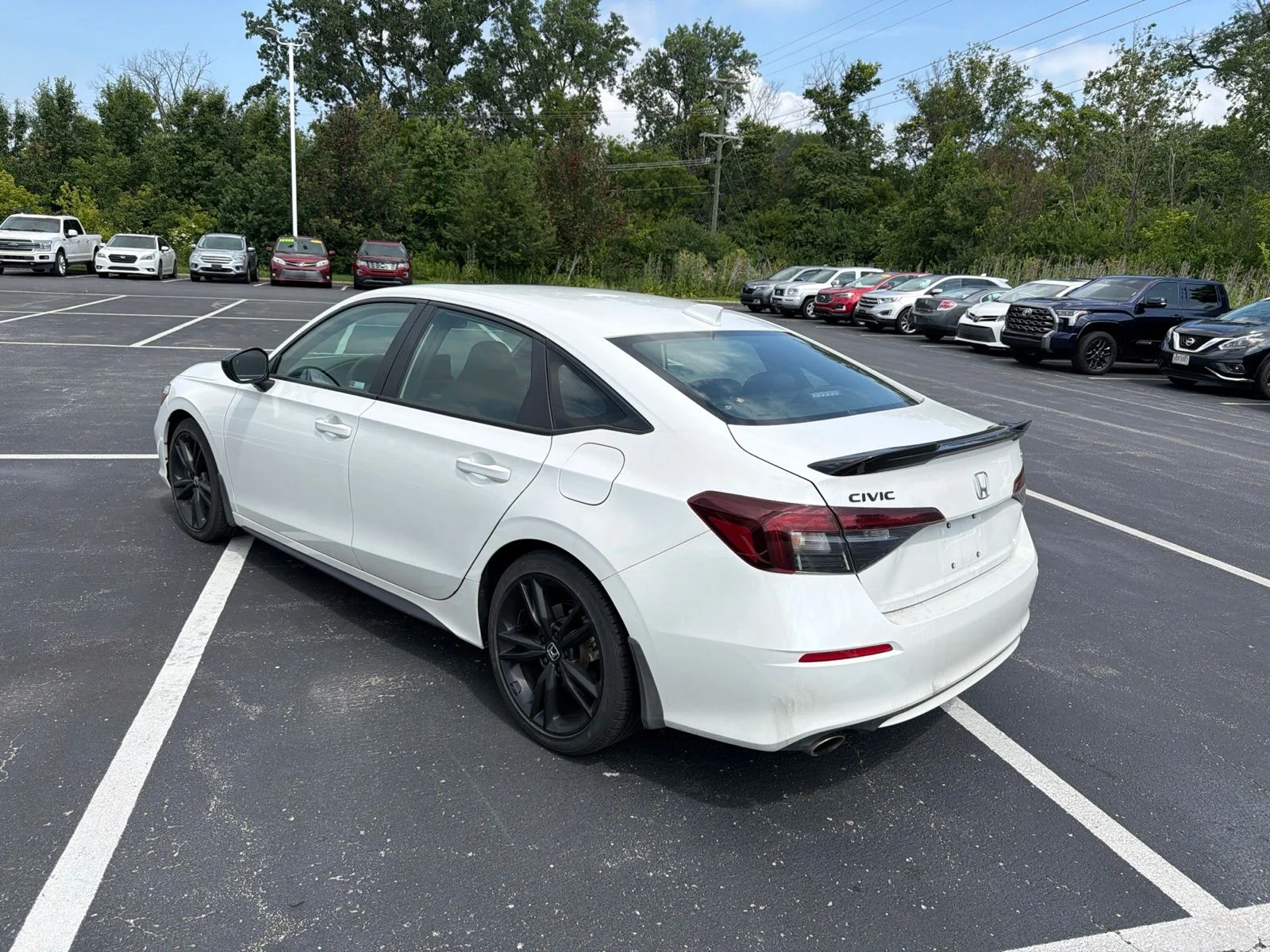Used 2026 Platinum White Pearl Honda  image 4