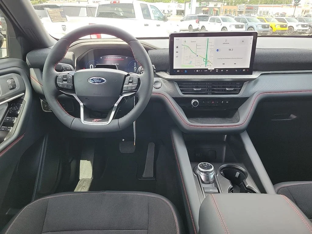2026 Ford Explorer ST - Photo 11