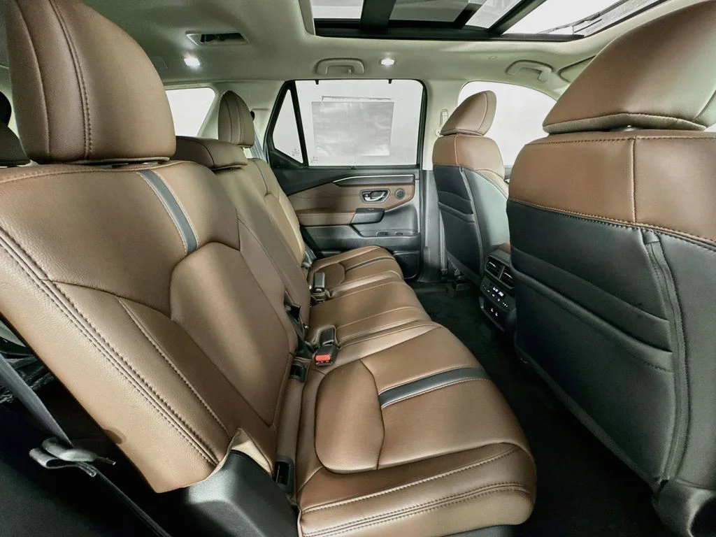 New 2026 Modern Steel Metallic Honda Touring image 39
