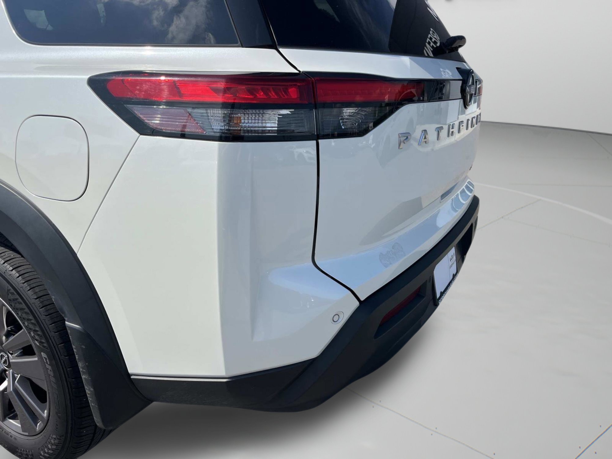 Used 2023 Pearl White Tricoat Nissan SV image 35