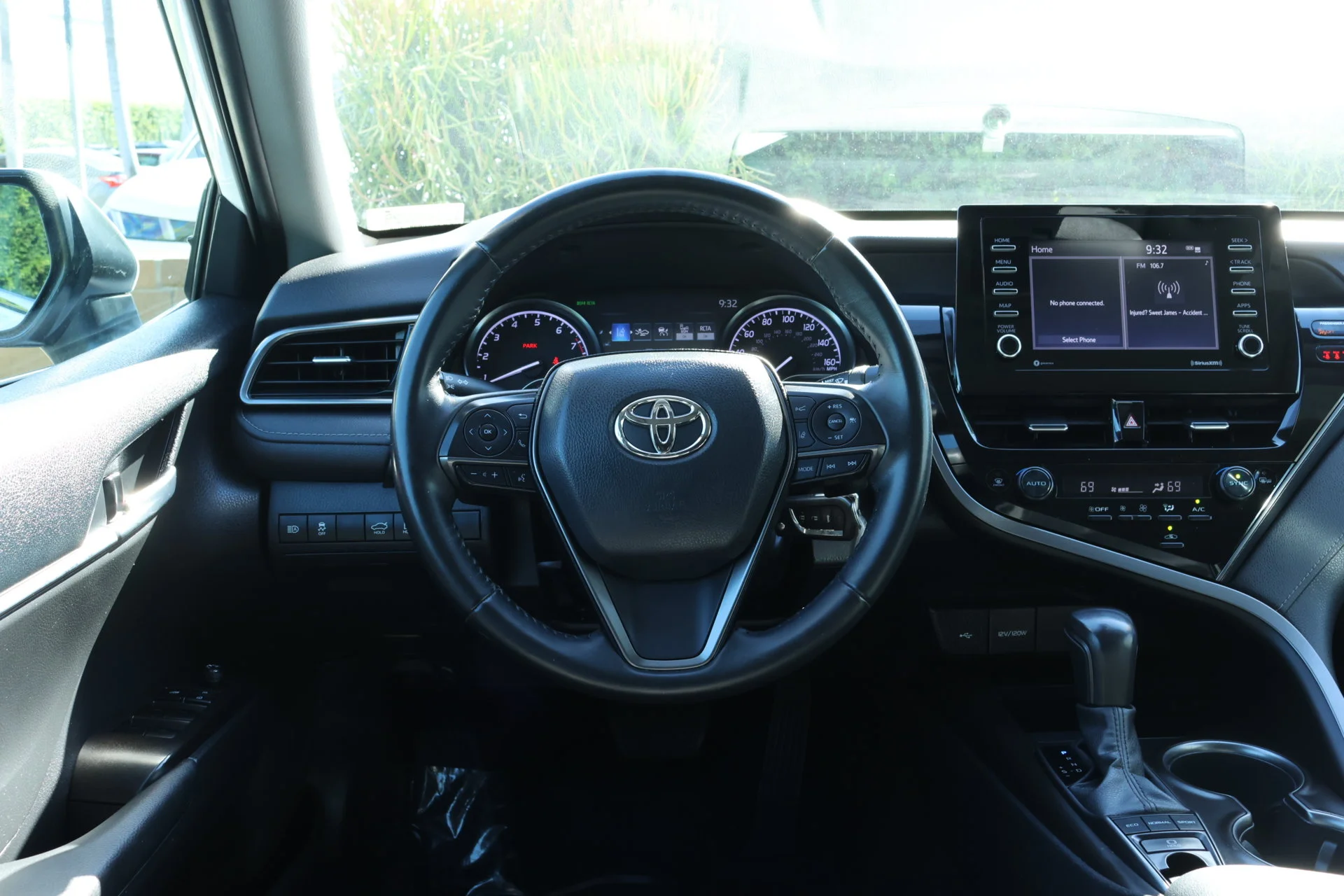 Used 2023 White Toyota SE image 8