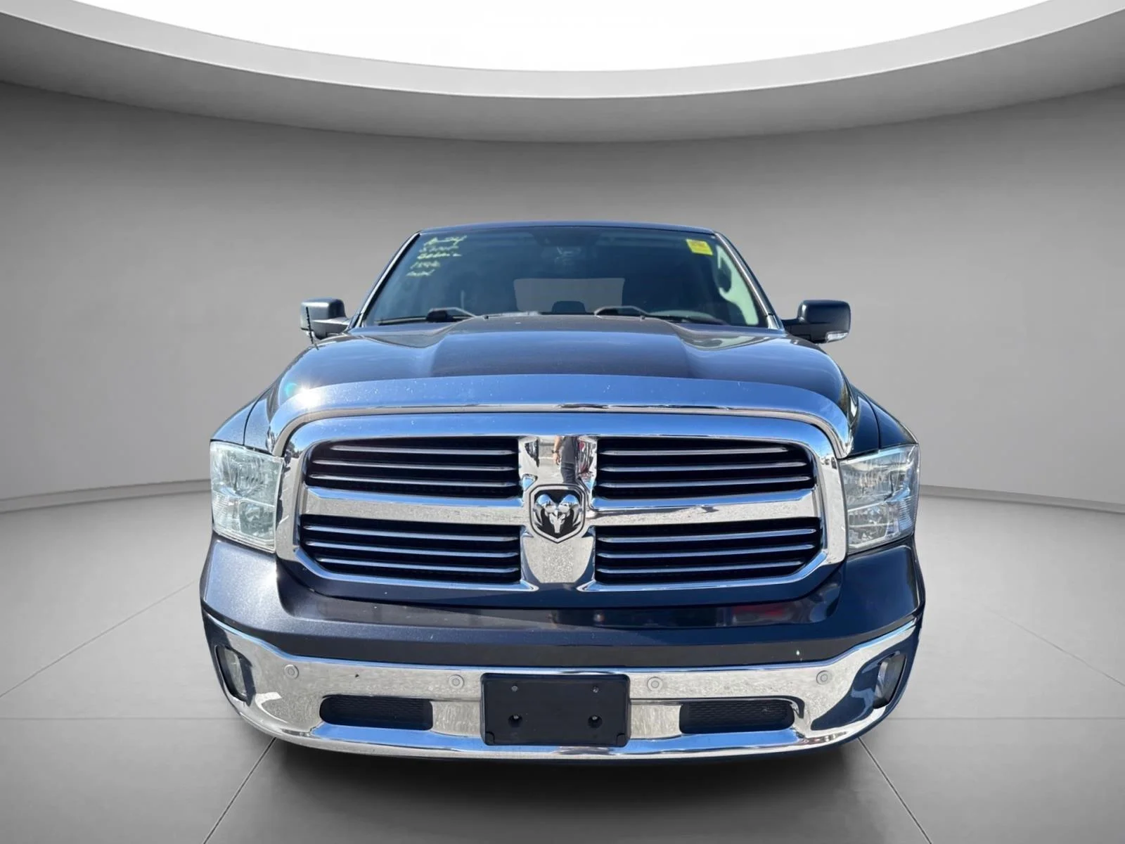 Used 2016  RAM TRUCKS SLT image 25