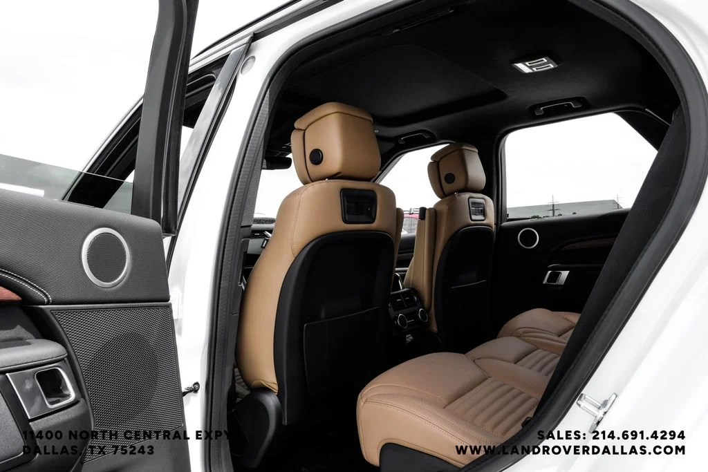 New 2026 Fuji White Land Rover Dynamic SE image 47