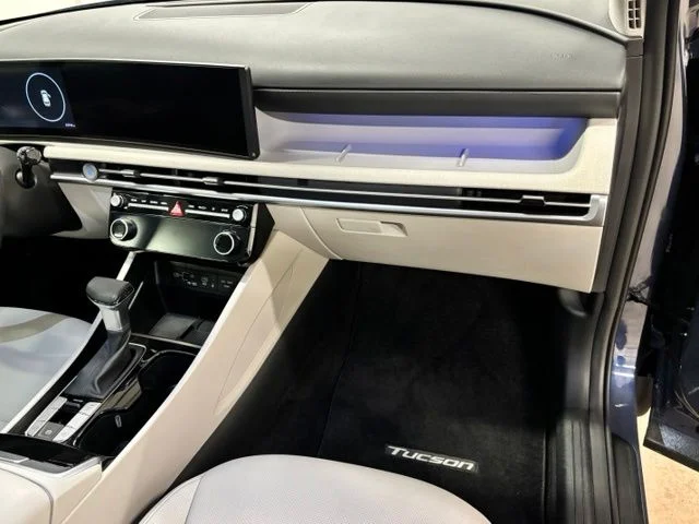 Used 2025 Blue Hyundai SEL Convenience image 20