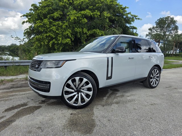 2026 Land Rover Range Rover P400 SE