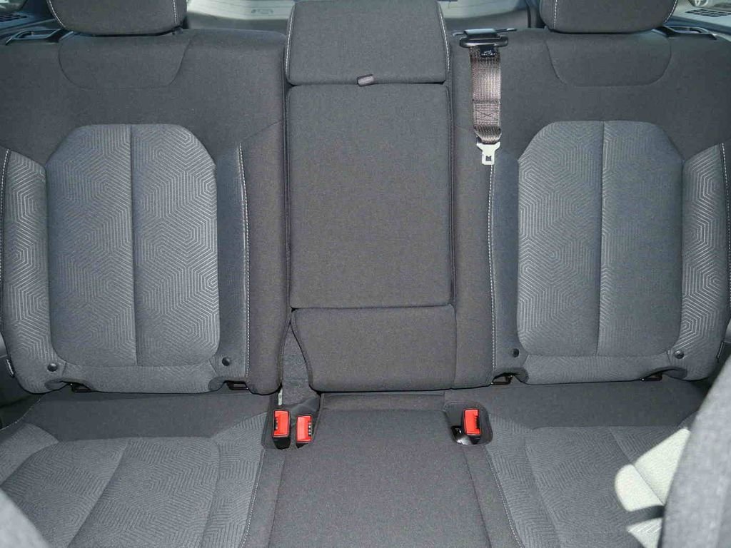 New 2026 Sting-Gray Clearcoat Jeep  image 27