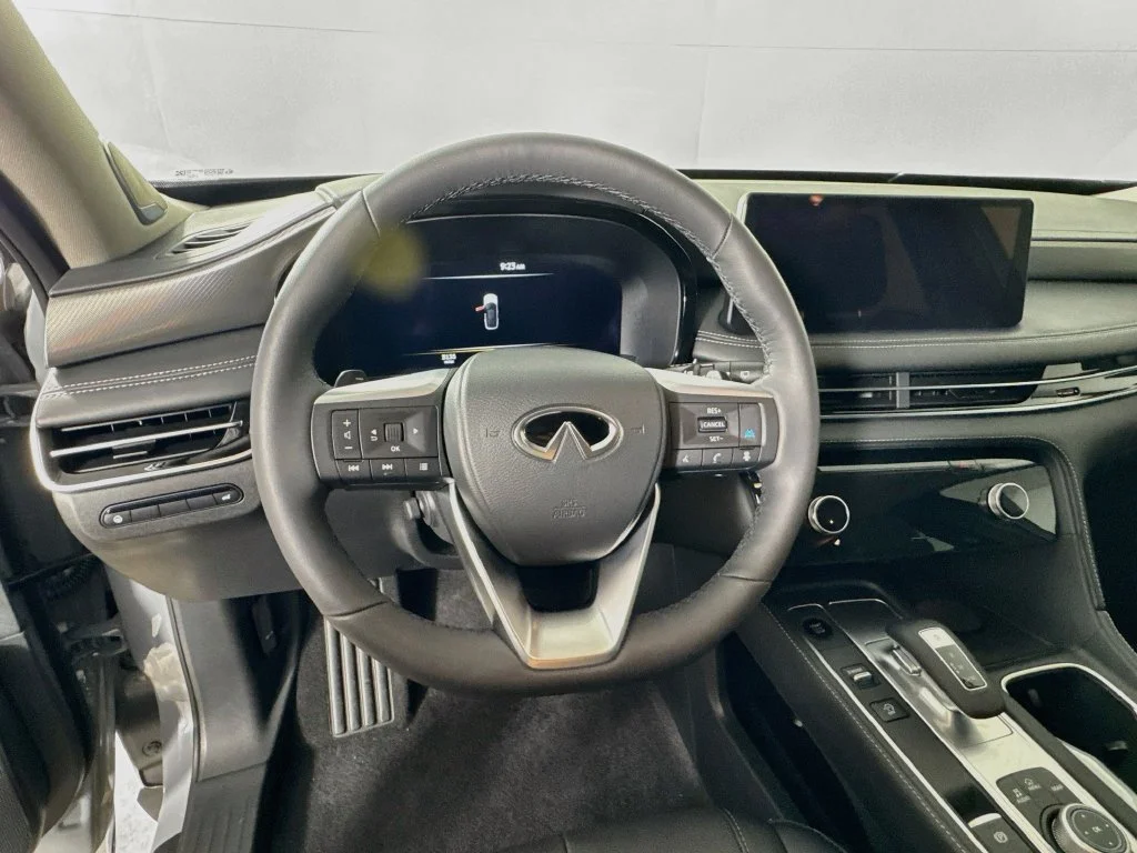 Certified Used 2027 Gray INFINITI LUXE image 14