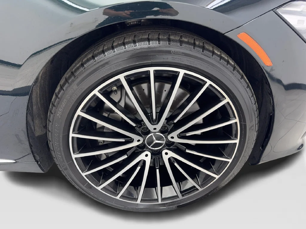Used 2023 Green Mercedes-Benz S 500 image 77