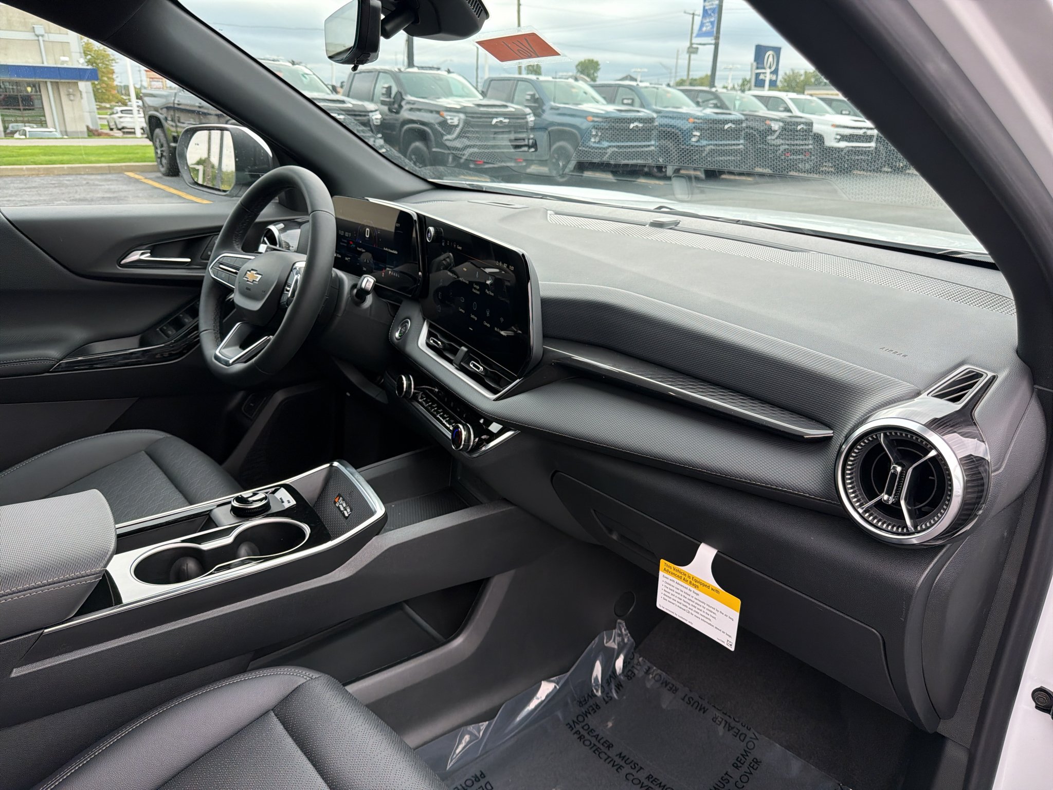 2027 Chevrolet Equinox LT - Photo 27
