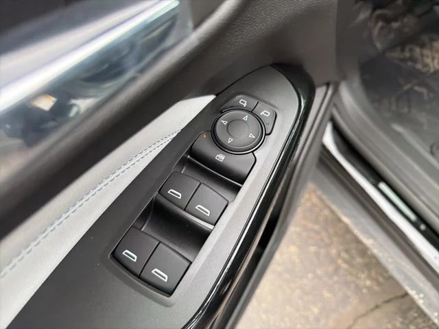 New 2026 Mosaic Black Metallic Chevrolet LT image 17