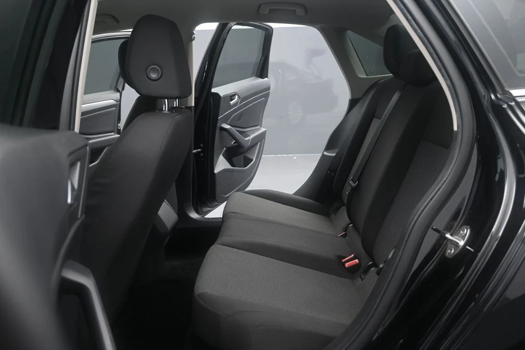 Used 2019 Black Volkswagen 1.4T S image 15