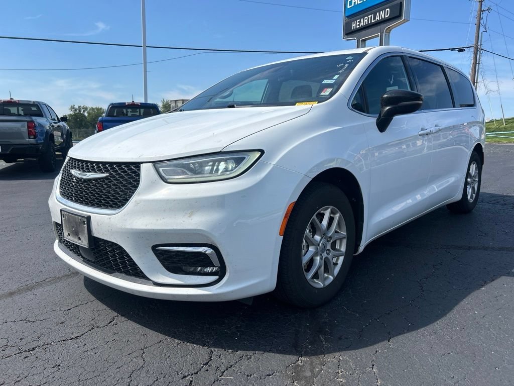2025 Chrysler Pacifica