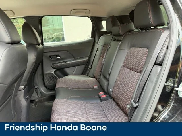 Used 2025 Black Nissan SR image 30